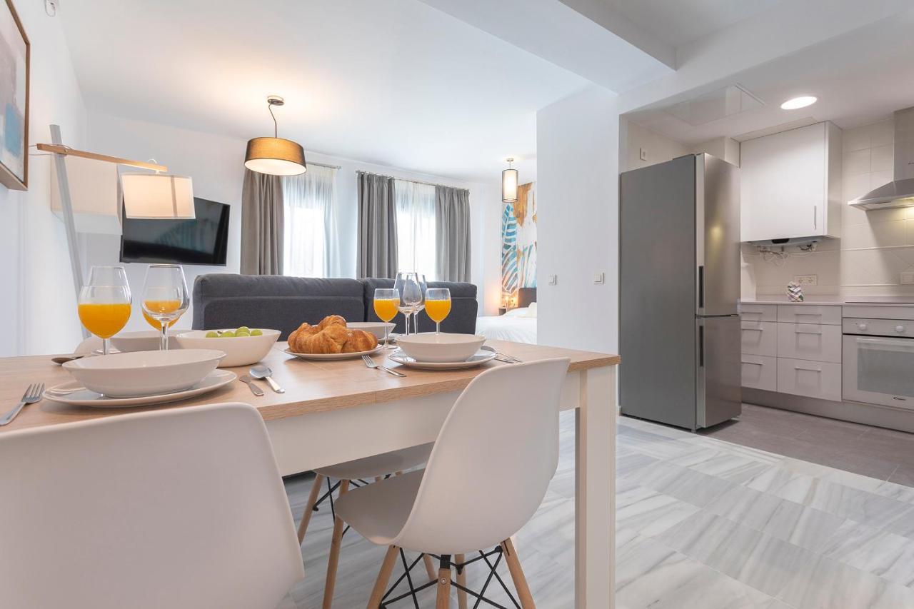 Malaga Rivas 34 Suites Homes Eksteriør billede