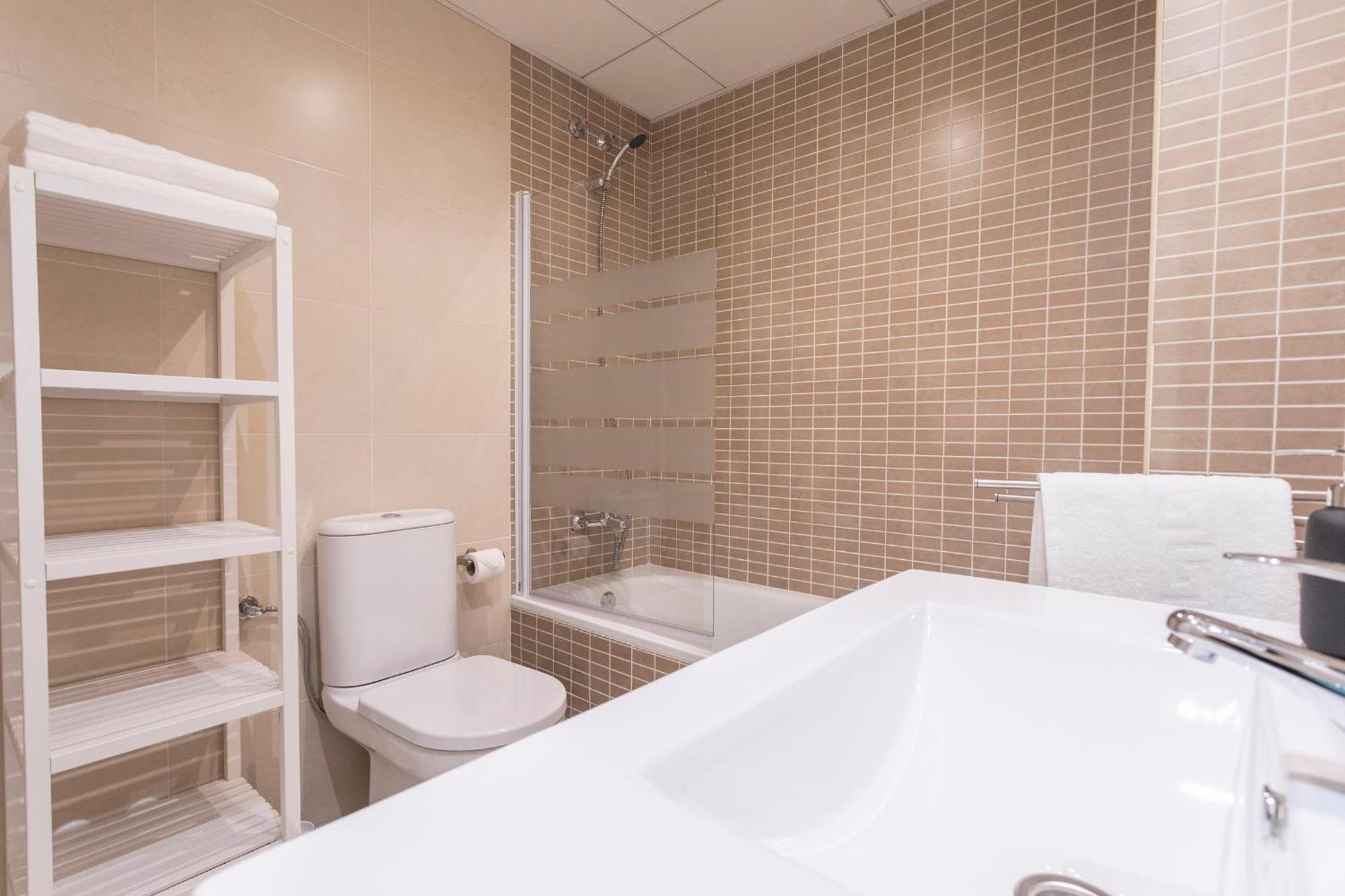 Malaga Rivas 34 Suites Homes Eksteriør billede